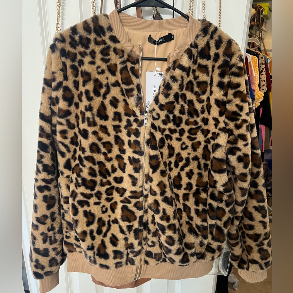 Women’s leopard print zip up jacket